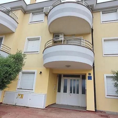 Julius Apartman شقة ميدولين